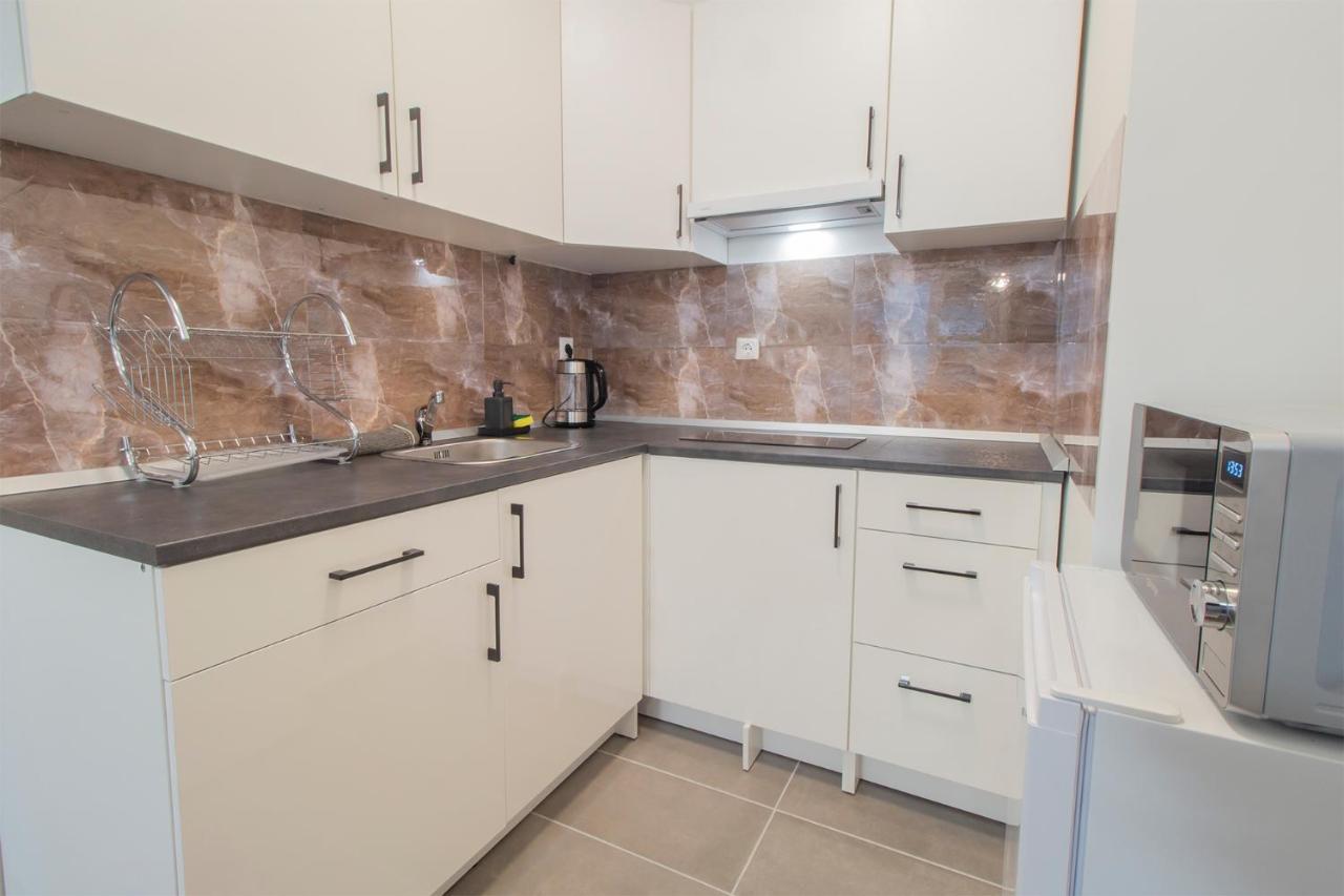 Corvin Modern Suite بودابست المظهر الخارجي الصورة