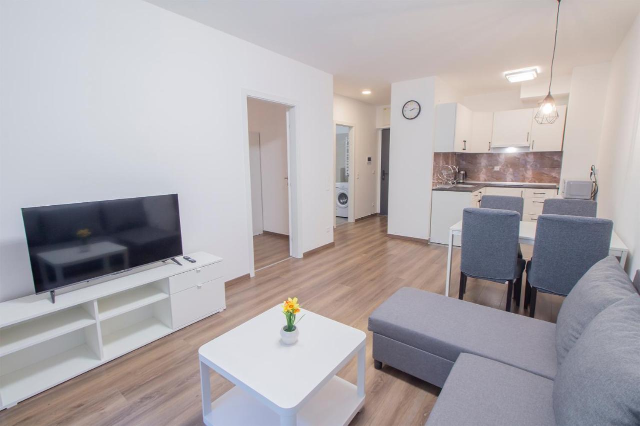 Corvin Modern Suite بودابست المظهر الخارجي الصورة
