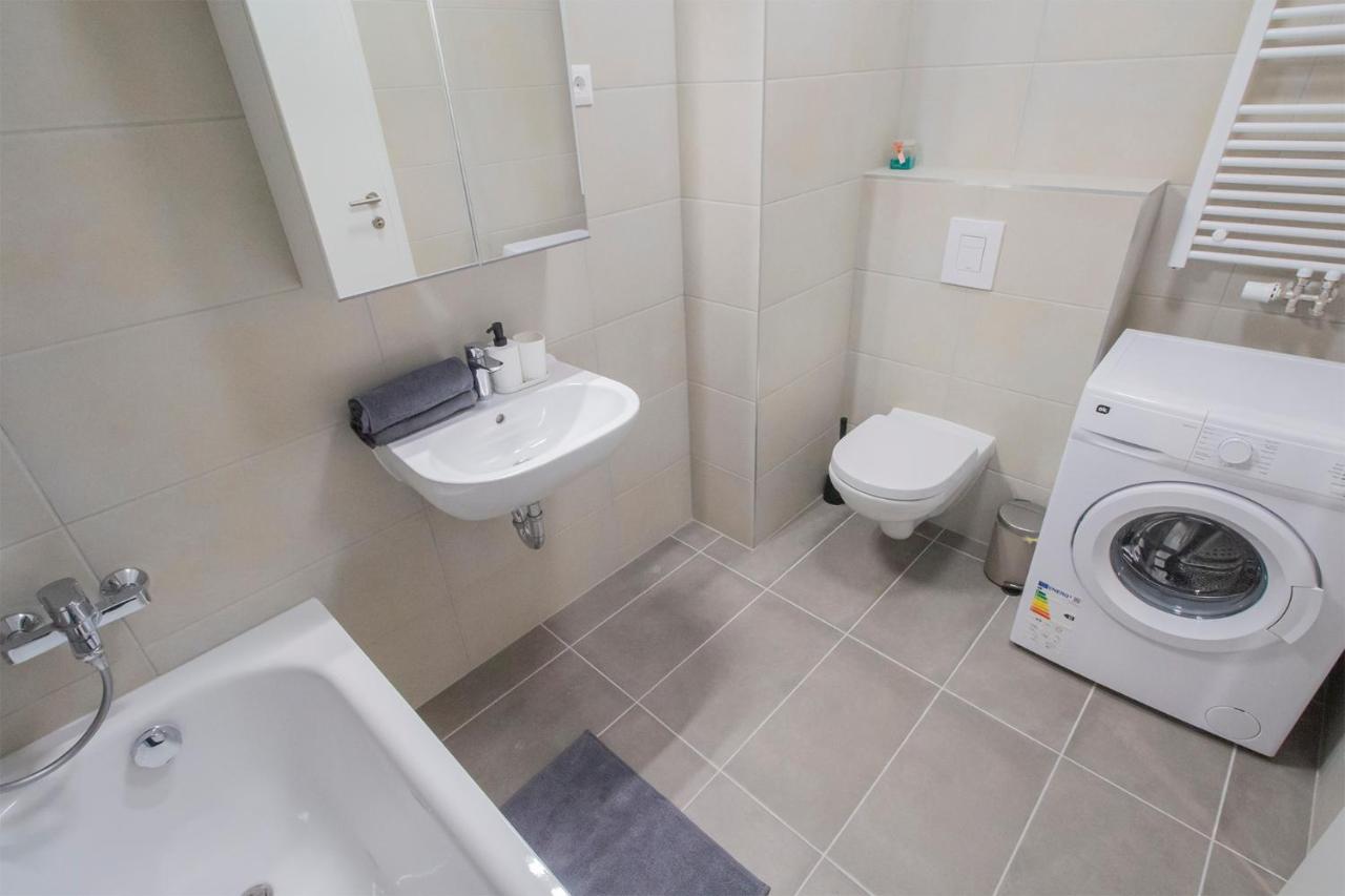 Corvin Modern Suite بودابست المظهر الخارجي الصورة